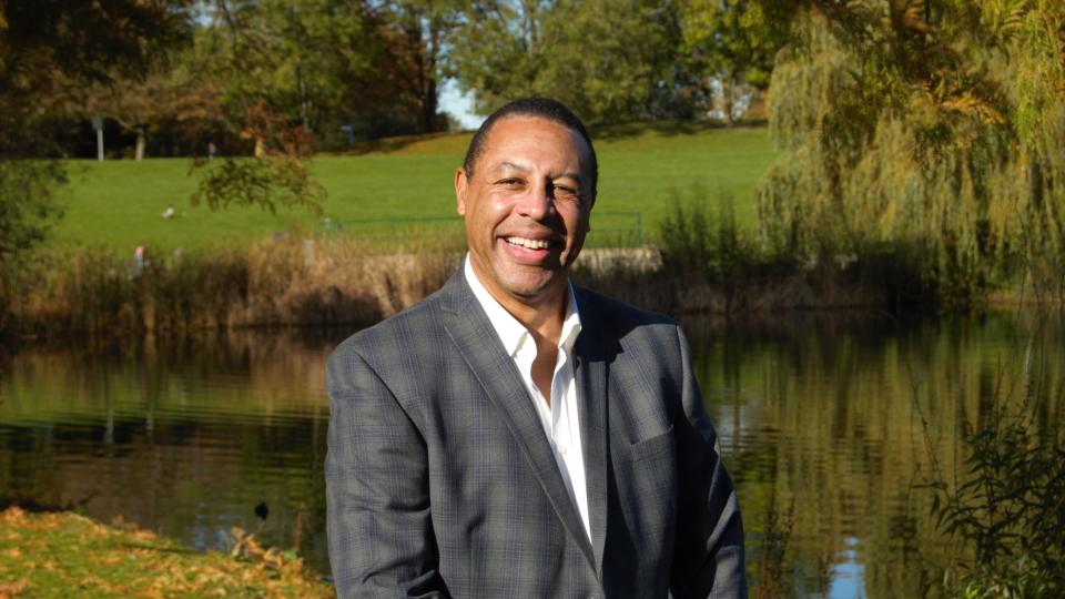 Steve Elliot